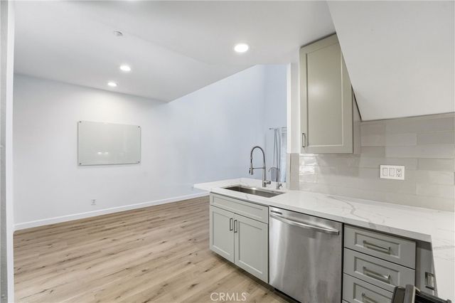 225 Coral Rose, Irvine, CA 92603