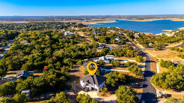 141 Oak Shores, Canyon Lake, TX 78133