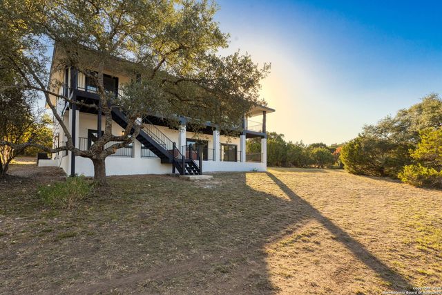 141 Oak Shores, Canyon Lake, TX 78133