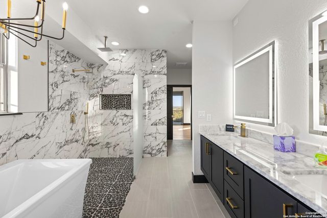 141 Oak Shores, Canyon Lake, TX 78133