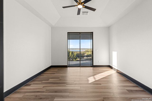 141 Oak Shores, Canyon Lake, TX 78133