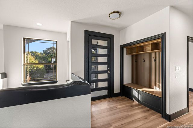 141 Oak Shores, Canyon Lake, TX 78133