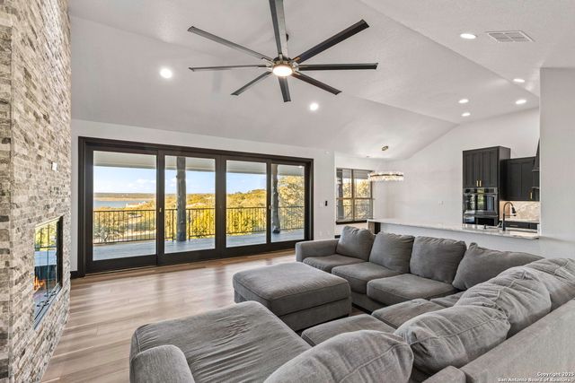 141 Oak Shores, Canyon Lake, TX 78133