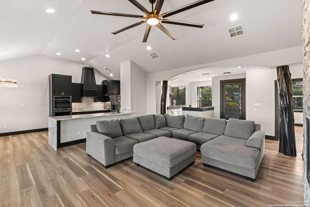 141 Oak Shores, Canyon Lake, TX 78133