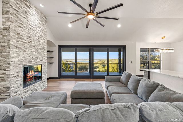 141 Oak Shores, Canyon Lake, TX 78133