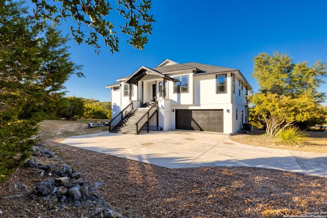 141 Oak Shores, Canyon Lake, TX 78133