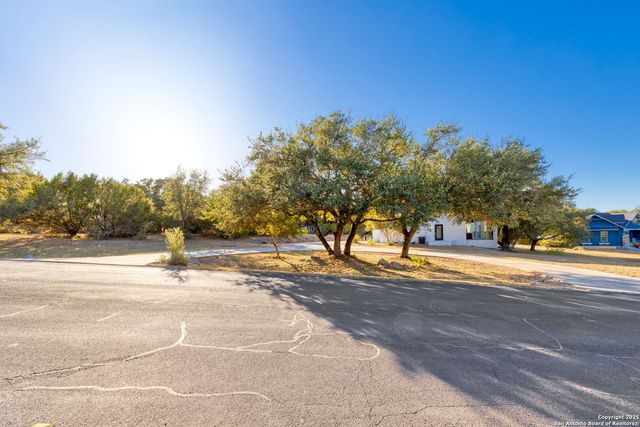 141 Oak Shores, Canyon Lake, TX 78133