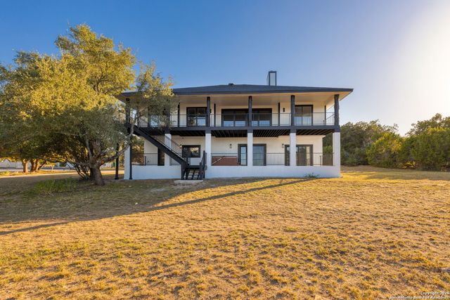 141 Oak Shores, Canyon Lake, TX 78133