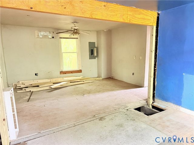 2114 Selden St, Richmond, VA 23223