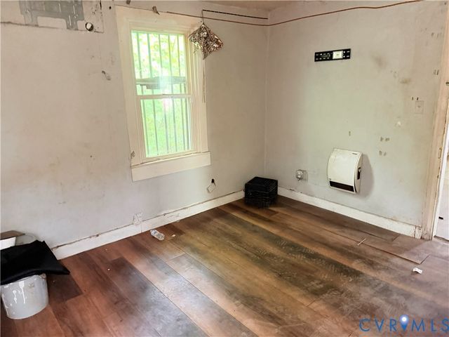 2114 Selden St, Richmond, VA 23223