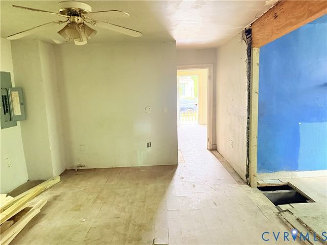 2114 Selden St, Richmond, VA 23223
