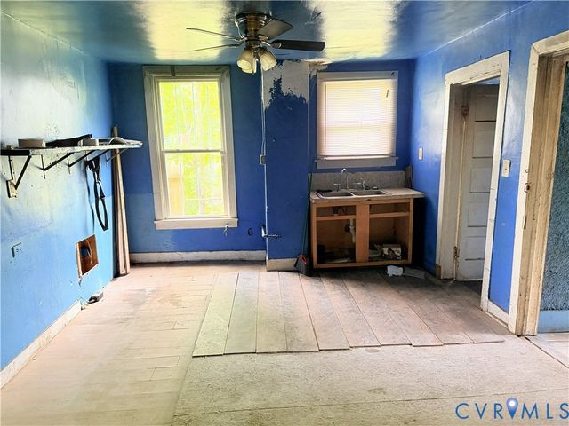 2114 Selden St, Richmond, VA 23223