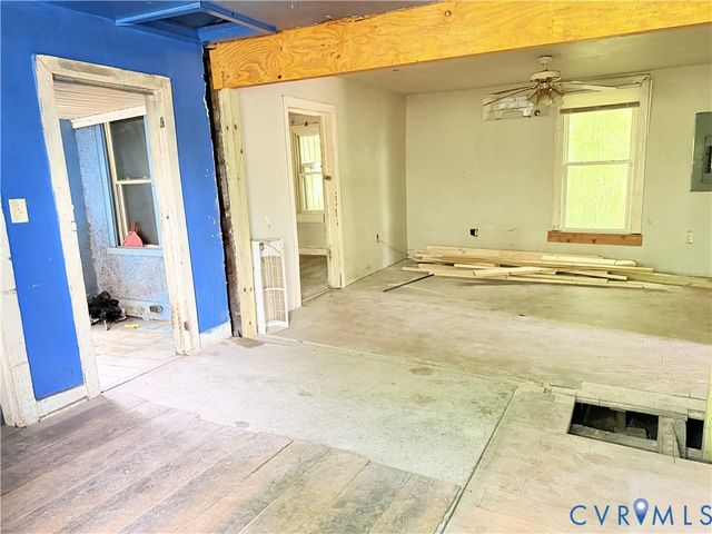 2114 Selden St, Richmond, VA 23223