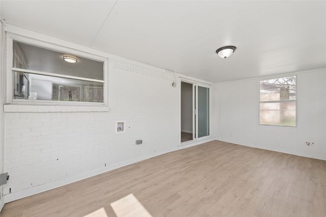 4040 Wind River Drive, Dallas, TX 75216