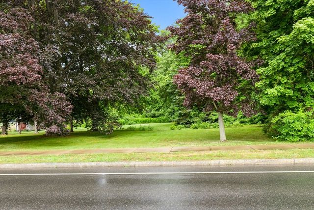 109-111 Liberty St, Danvers, MA 01923