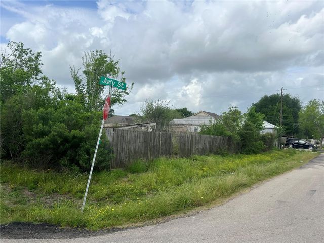 5810 Judy Street, Rosharon, TX 77583