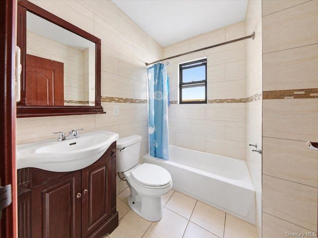 1027 E 231st Street, Bronx, NY 10466