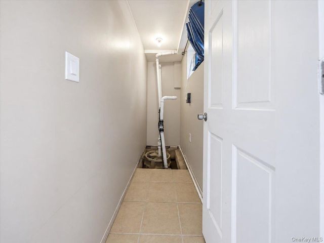 1027 E 231st Street, Bronx, NY 10466