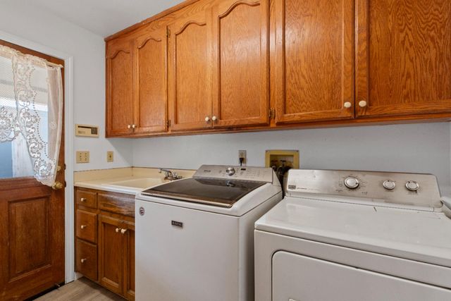 7620 E Grayson Rd, Hughson, CA 95326