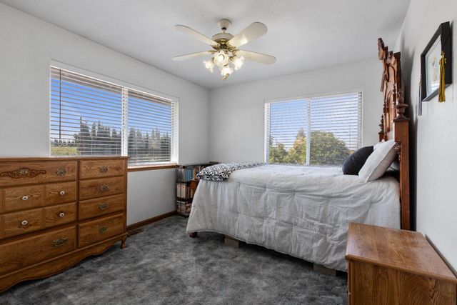 7620 E Grayson Rd, Hughson, CA 95326