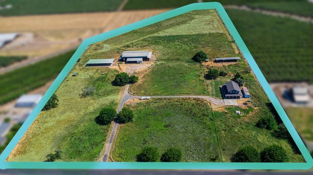 7620 E Grayson Rd, Hughson, CA 95326