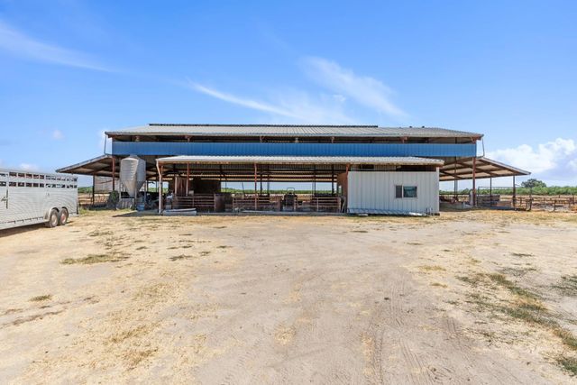 7620 E Grayson Rd, Hughson, CA 95326