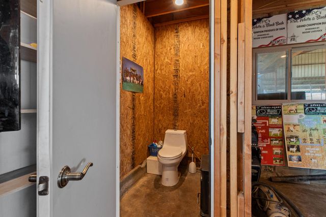 7620 E Grayson Rd, Hughson, CA 95326