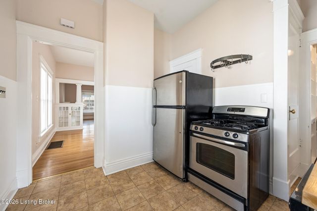 1809 Bonnycastle Ave, Louisville, KY 40205