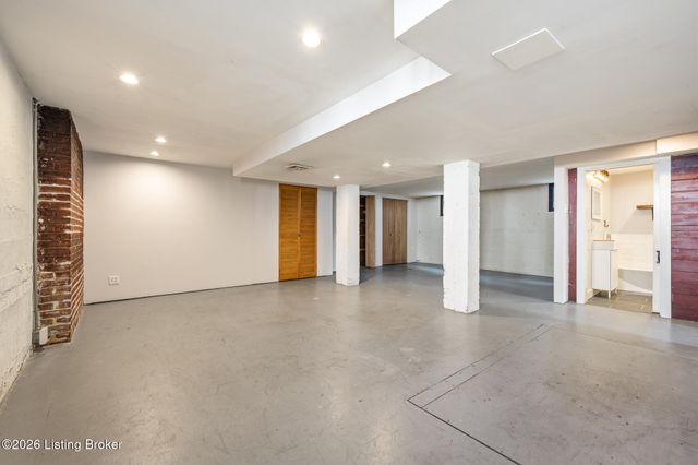 1809 Bonnycastle Ave, Louisville, KY 40205