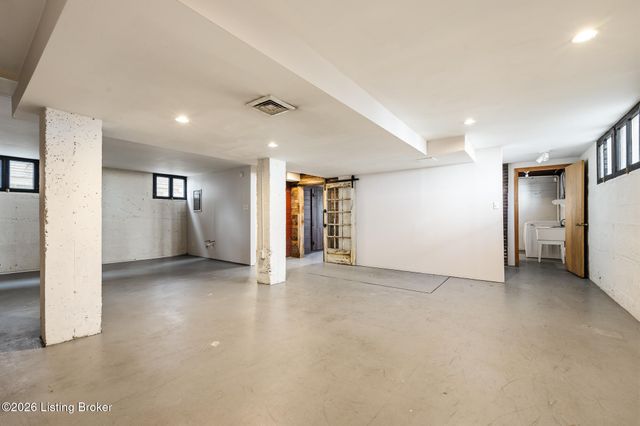 1809 Bonnycastle Ave, Louisville, KY 40205