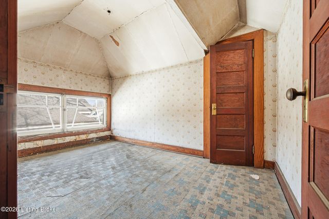 1809 Bonnycastle Ave, Louisville, KY 40205