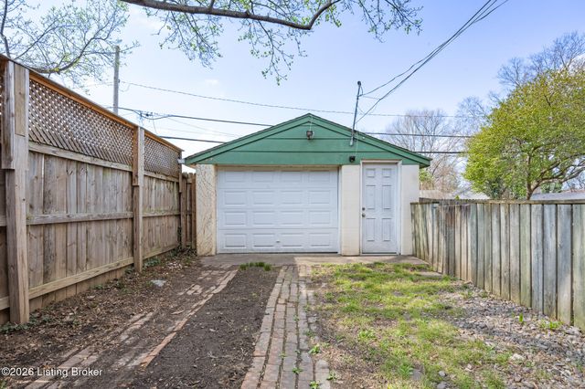 1809 Bonnycastle Ave, Louisville, KY 40205