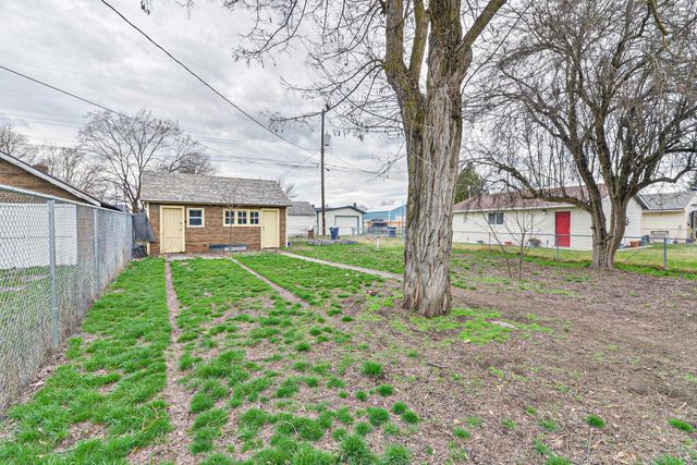 4127 N Martin St, Spokane, WA 99207