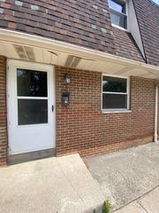 53 Neil Street, 2, Delaware, OH 43015