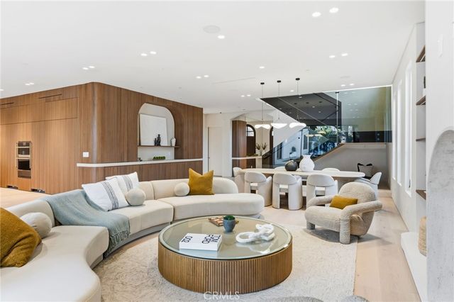 16782 Otsego, Encino, CA 91436