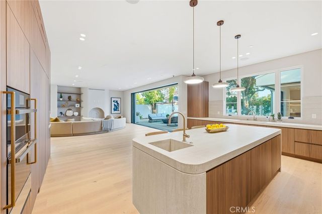 16782 Otsego, Encino, CA 91436