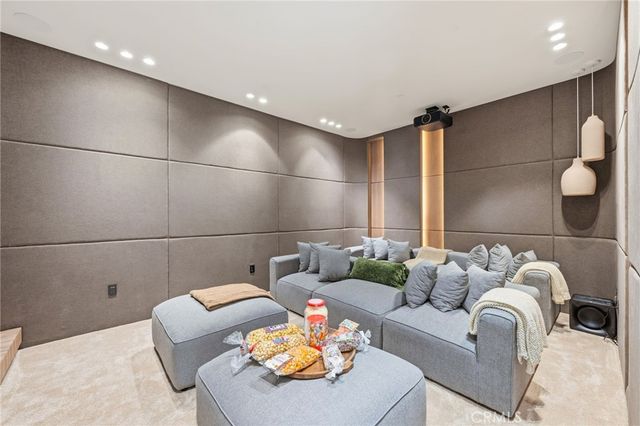 16782 Otsego, Encino, CA 91436