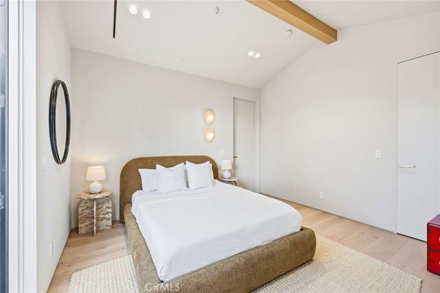 16782 Otsego, Encino, CA 91436