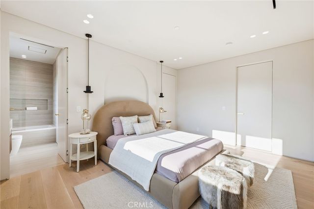 16782 Otsego, Encino, CA 91436