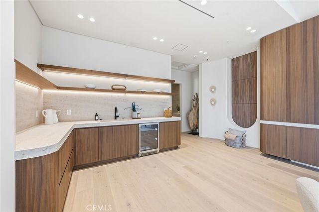 16782 Otsego, Encino, CA 91436