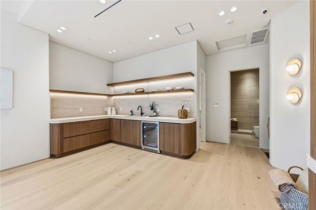 16782 Otsego, Encino, CA 91436