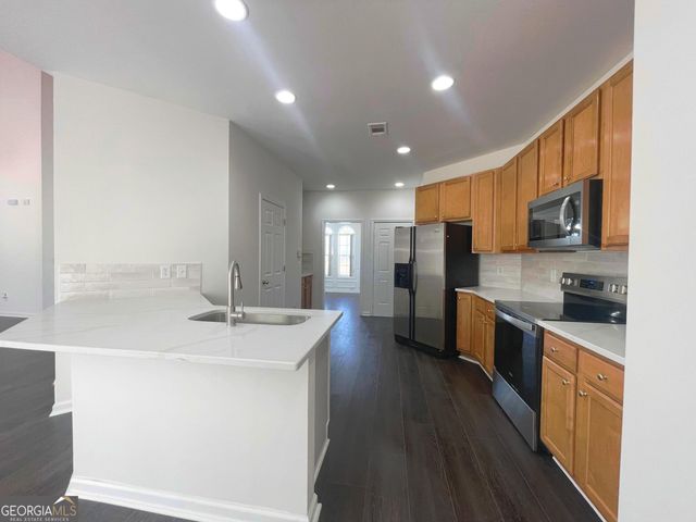 3870 Parham Way, Atlanta, GA 30349