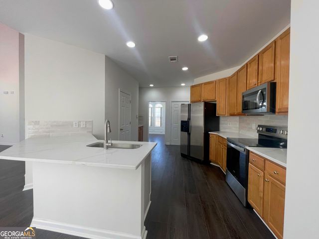 3870 Parham Way, Atlanta, GA 30349