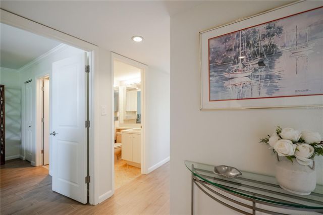 6267 MIDNIGHT PASS ROAD 306, Sarasota, FL 34242