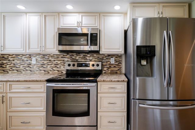 6267 MIDNIGHT PASS ROAD 306, Sarasota, FL 34242