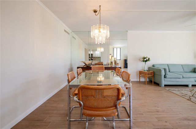 6267 MIDNIGHT PASS ROAD 306, Sarasota, FL 34242