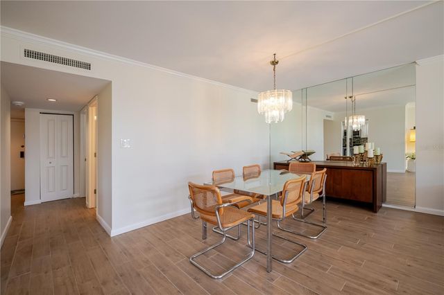 6267 MIDNIGHT PASS ROAD 306, Sarasota, FL 34242