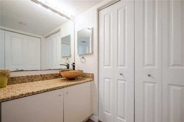 6267 MIDNIGHT PASS ROAD 306, Sarasota, FL 34242