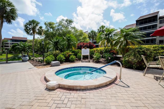 6267 MIDNIGHT PASS ROAD 306, Sarasota, FL 34242
