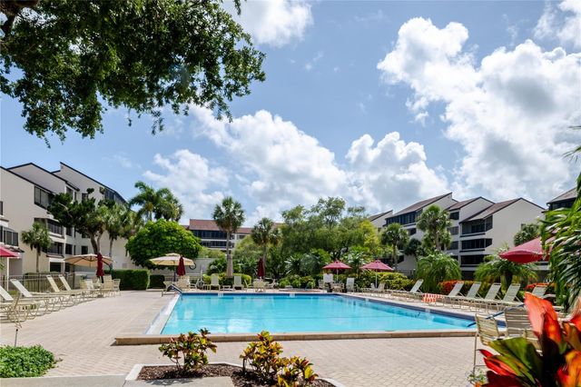 6267 MIDNIGHT PASS ROAD 306, Sarasota, FL 34242